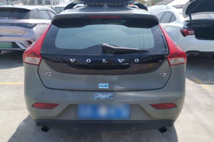 Used Volvo V40 2017 T3 Zhiyi Edition
