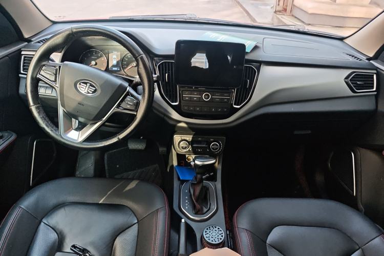 Used FAW Senya R7 2017 1.6L Automatic Prestige Model
