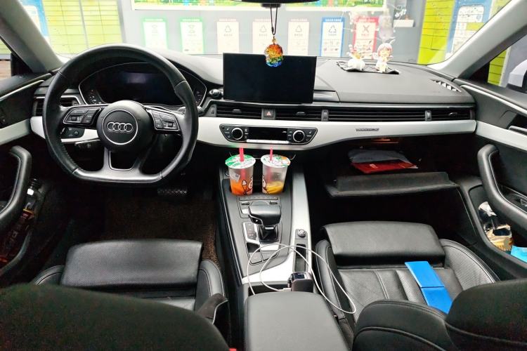 Used Audi A5 2017 Coupe 45 TFSI quattro Sport Edition Center Console