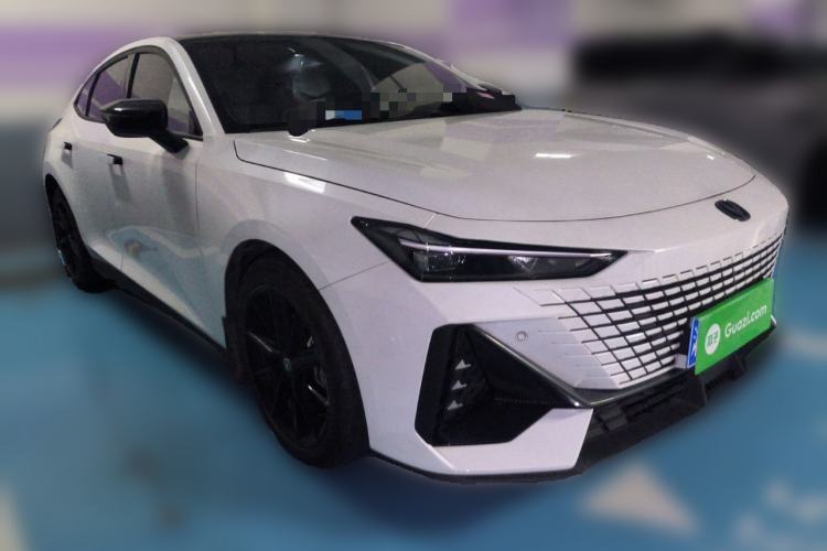 Used Changan UNI-V 2022 1.5T Prestige Version
