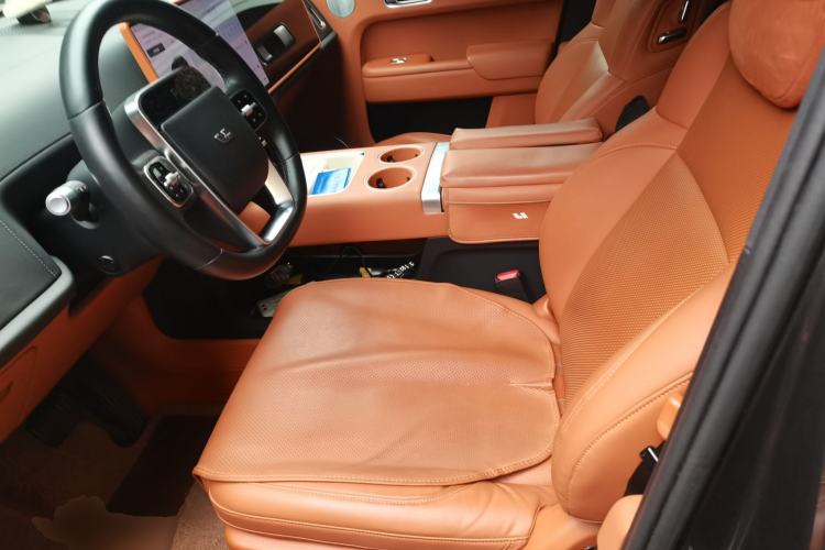 Used Li Auto L8 2023 Pro Model
