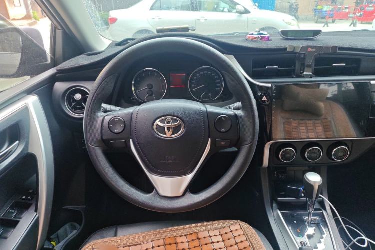 Used Toyota Corolla 2017 Revised Version 1.2T S-CVT GL-i
