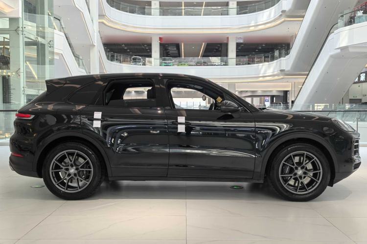 Used Porsche Cayenne E-Hybrid 2024 Cayenne E-Hybrid 2.0T
