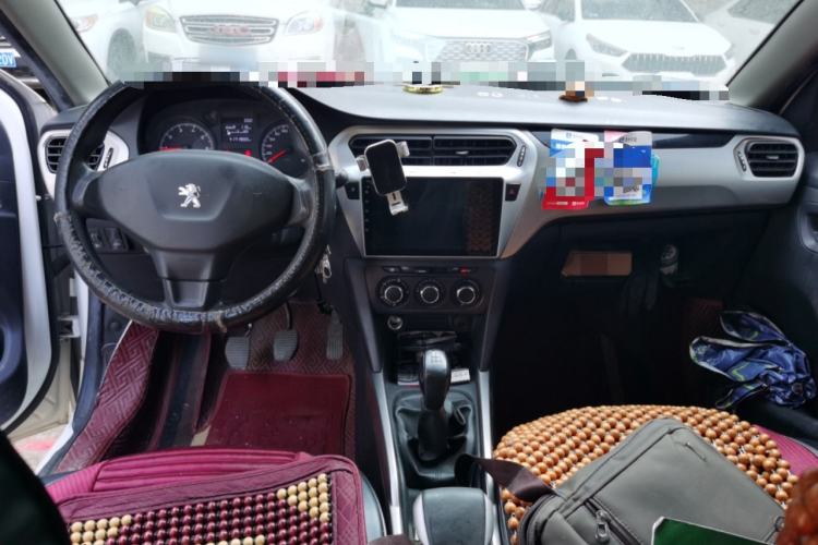 Used Peugeot 301 2018 1.6L Manual Comfort Edition Center Console