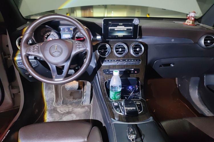 Used Mercedes-Benz GLC 2017 GLC 260 4MATIC Luxury Model
