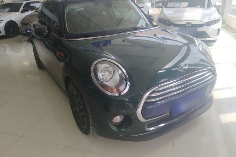 Used MINI 2016 1.5T COOPER Front Right 45 Deg