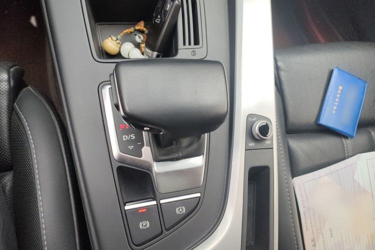 Used Audi A4L 2020 40 TFSI Fashion Dynamic Model Gear Lever