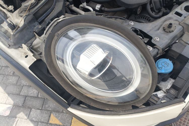 Used MINI 2018 1.5T COOPER Classic Edition Five-Door Version Right Front Headlight