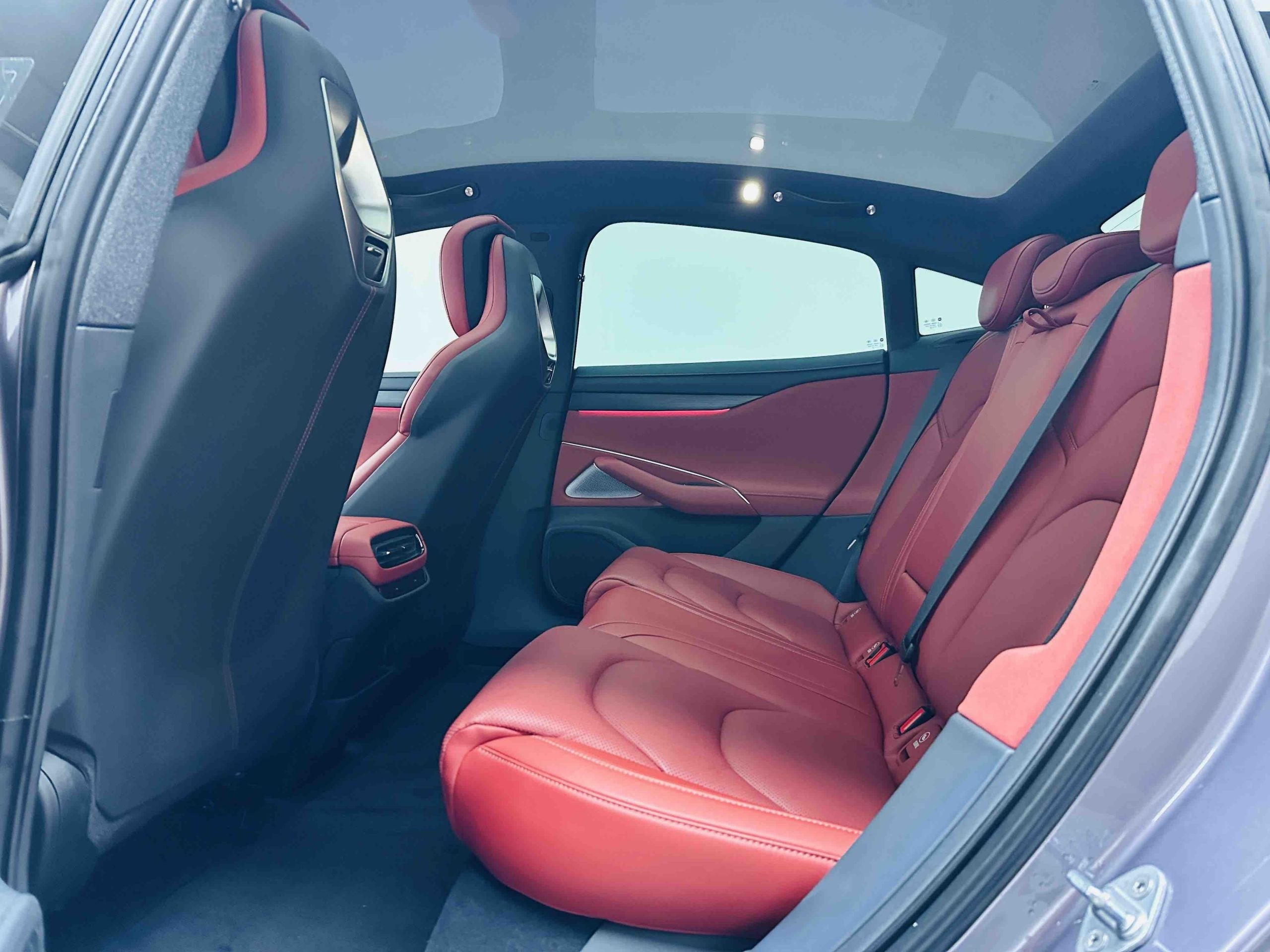 Xiaomi Auto SU7 2024 Rear-Drive Ultra-Long Range Advanced Pro-Level Intelligent Driving Version — снимка 20