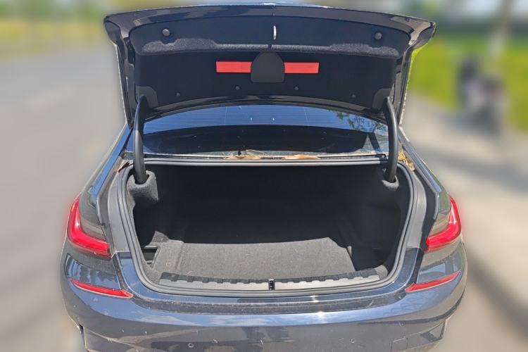 Used BMW 3 Series 2021 Second Facelift 325Li M Sport Night Edition Package
