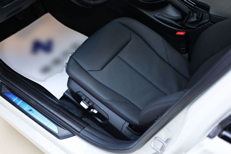 Used BMW 3 Series 2017 320Li M Sport Edition Interior 12