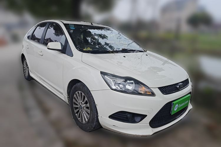 Used Ford Focus 2013 Hatchback Classic 1.8L Manual Fashion Edition
