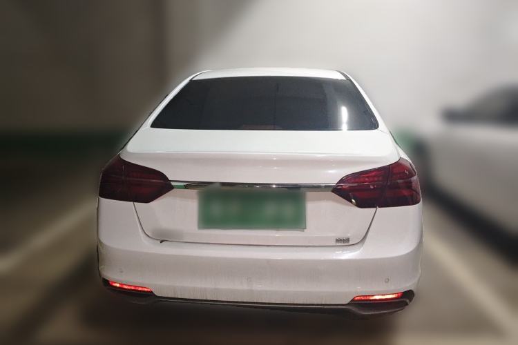 Used Geely Auto Emgrand 2019 Leading Edition 1.5L Manual Upgraded Connectivity Model China V Standard Rear