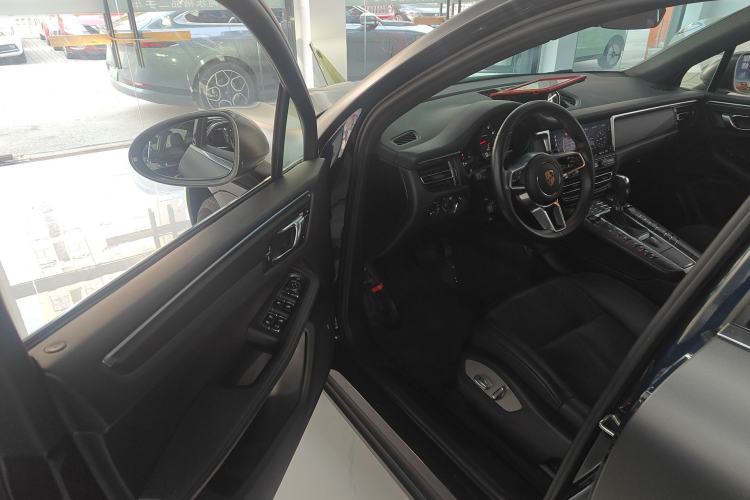 Used Porsche Macan 2021 Macan 2.0T
