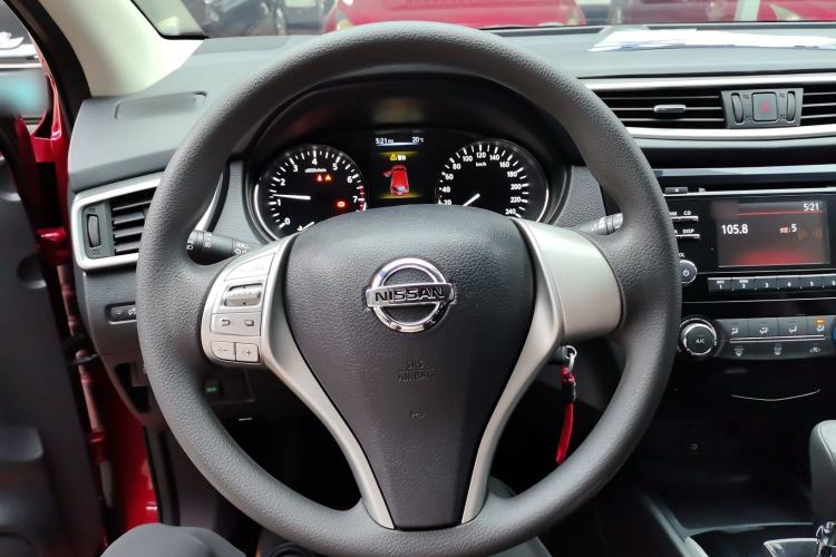 Used Nissan Qashqai 2016 2.0L CVT Elite Edition Steering Wheel