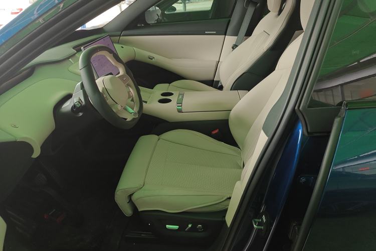 Used Xiaomi Auto YU7 2025 Ultra-Long Range Rear-Wheel Drive Version Left Front Seat