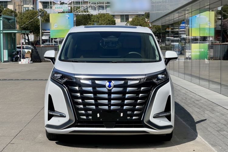 Used Denza D9 2022 DM-i 970 Four-Wheel Drive Flagship Model
