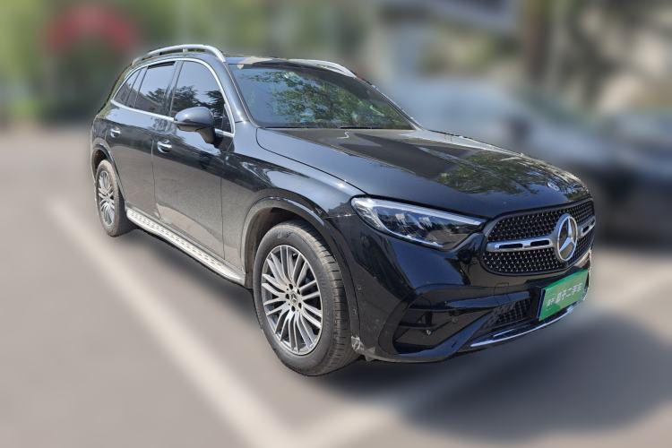 Used Mercedes-Benz GLC 2023 GLC 300 L 4MATIC Dynamic 7-Seater Front Right 45 Deg