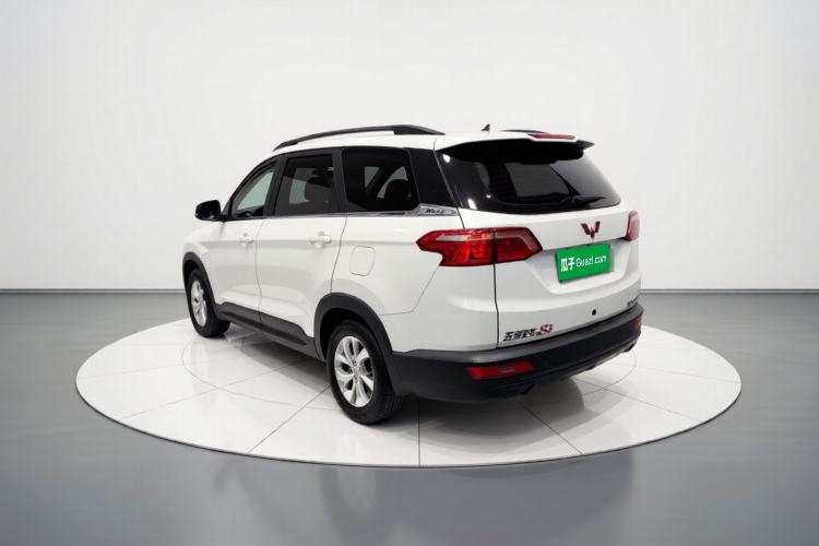 Used Wuling Hongguang S3 2018 1.5L Manual Comfort Model China V Standard Exterior 2