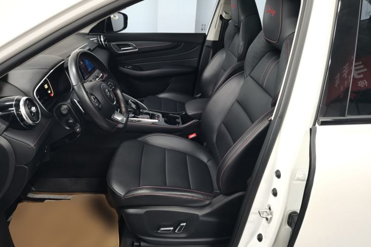 Used MG Pilot 2021 300TGI Automatic Two-Wheel Drive Trophy Deluxe Edition Left Front Seat