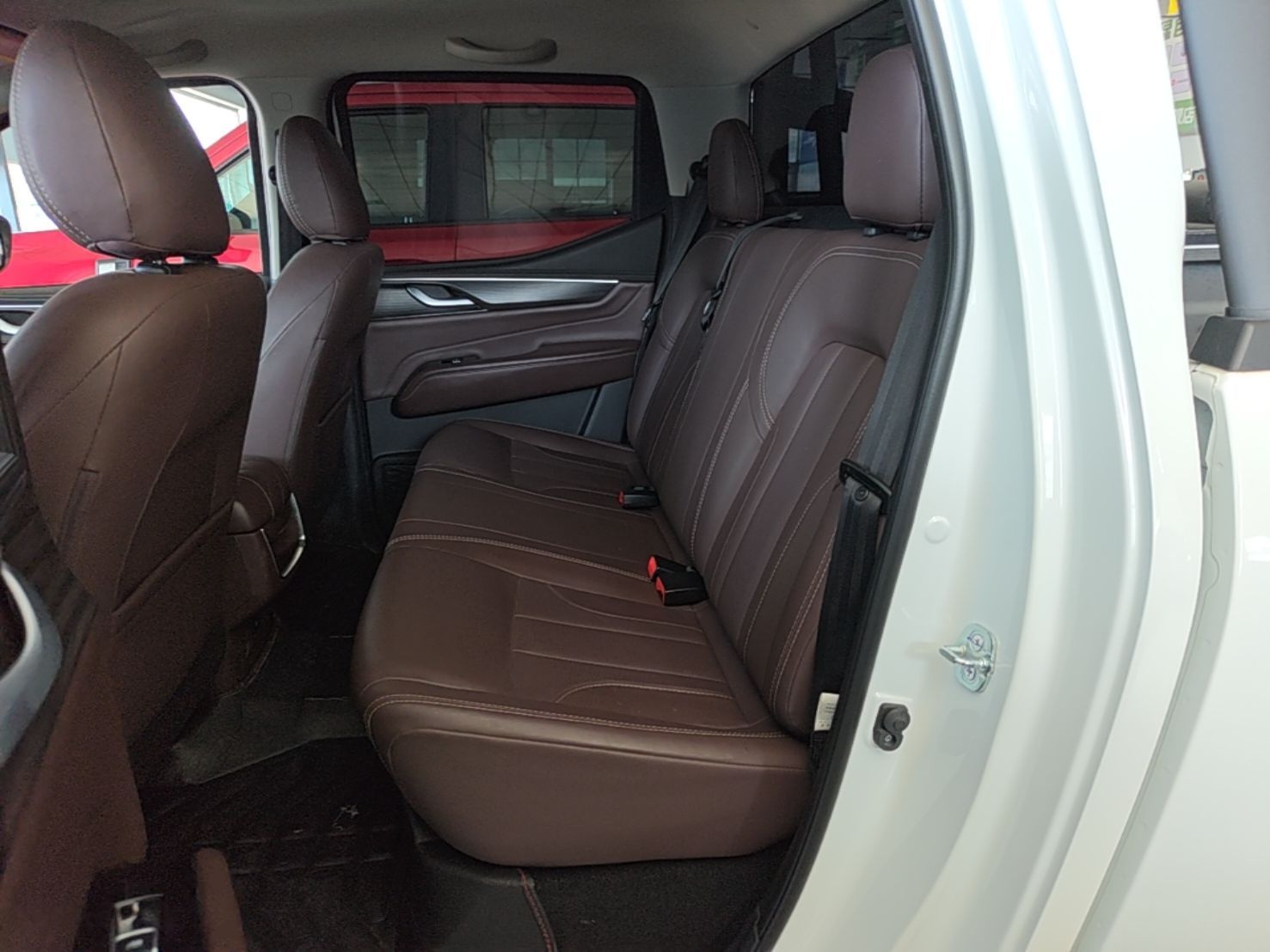 Dongfeng Ruichi 7 2022 2.0T Automatic Two-Wheel Drive Gasoline Standard Version with Long Cargo Bed 4K31 — снимка 20