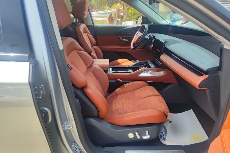 Used Lincoln Nautilus 2023 2.0T All-Wheel-Drive Zunrui Hybrid Version Right Front Seat