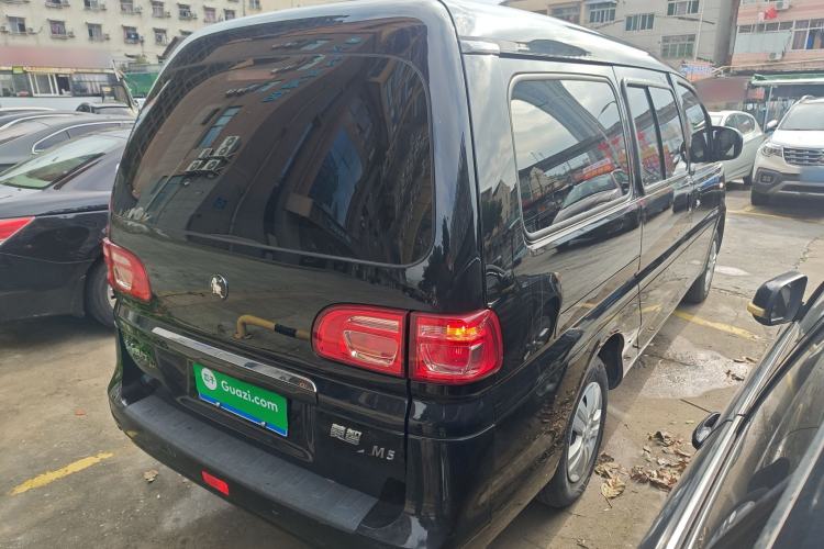 Used FORTHING Lingzhi 2023 M5L 1.6L Base Model 7 Seats