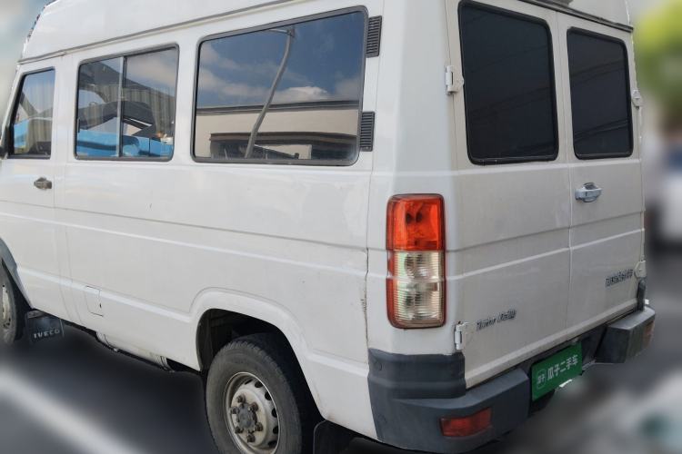 Used Iveco Daily 2012 2.5T-A35 Logistics Version 1 Mid-Roof
