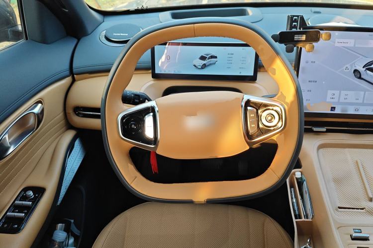 Used Geely Galaxy Xingjian 7 EM-i 2025 120km Exploration+ Version
