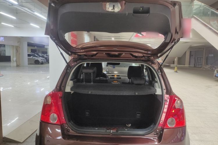 Used Suzuki Swift 2013 1.5L Automatic Standard Edition
