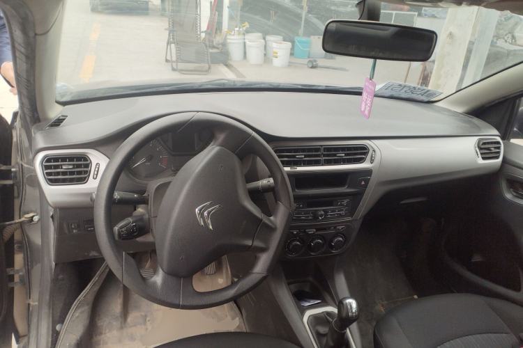 Used Citroen Elysee 2016 1.6L Manual Fashion Edition Center Console