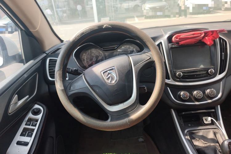 Used Baojun 560 2015 1.8L manual Comfort trim level

