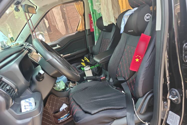 Used CHANGAN OSHAN X70A 2019 1.5L Manual Basic Version China VI Standard
