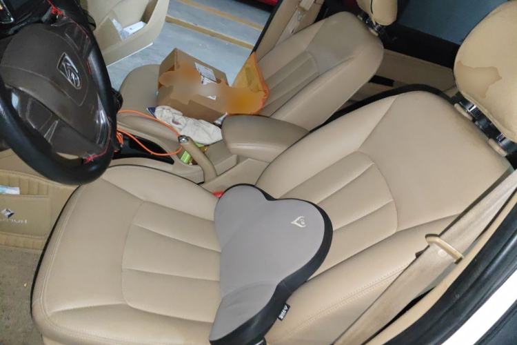 Used Baojun 730 2016 1.5T Manual Comfort Version 7 Seats
