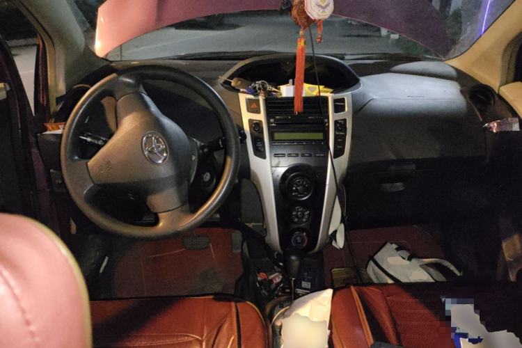 Used Toyota Yaris 2011 1.6E Automatic Charm Edition
