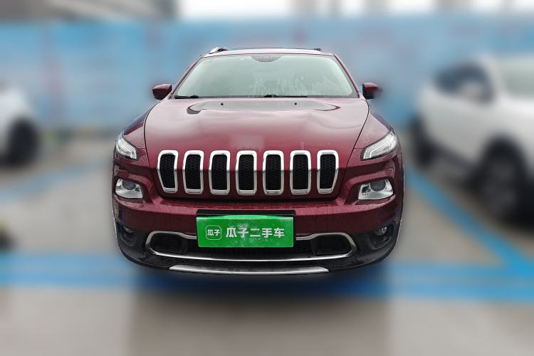 Used Jeep Cherokee 2016 2.4L Professional Edition
