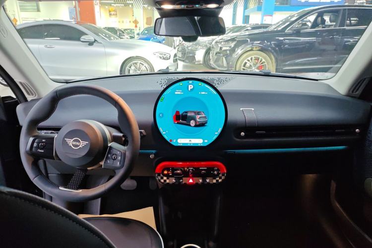 Used MINI Electric COOPER 2025 456km COOPER E Classic Style
