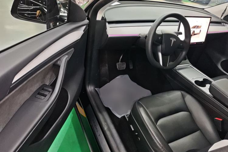 Used Tesla Model Y 2023 Rear-Wheel-Drive Version