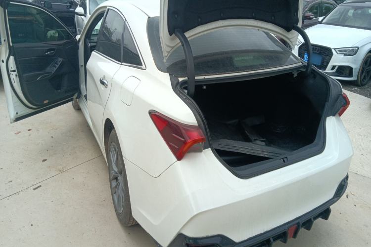 Used Toyota Avalon 2019 2.0L Luxury Edition China VI Standard