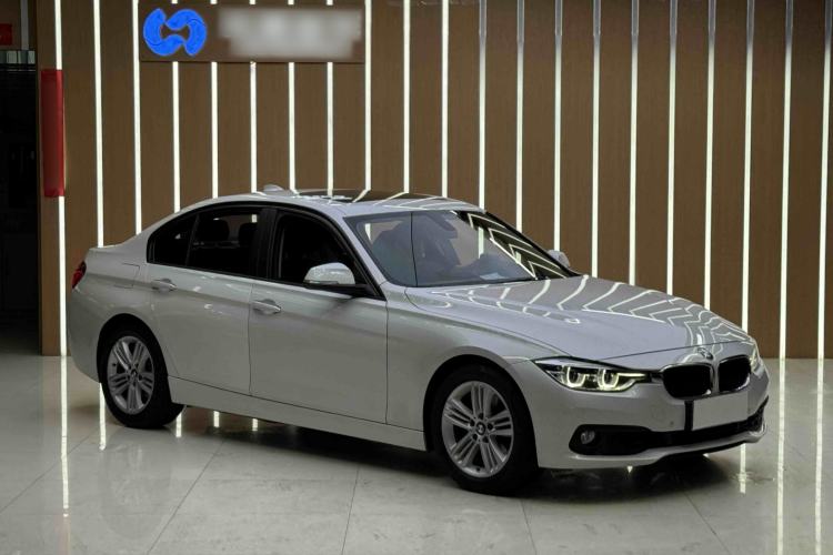 Used BMW 3 Series 2016 320i Fashion Model Exterior 2