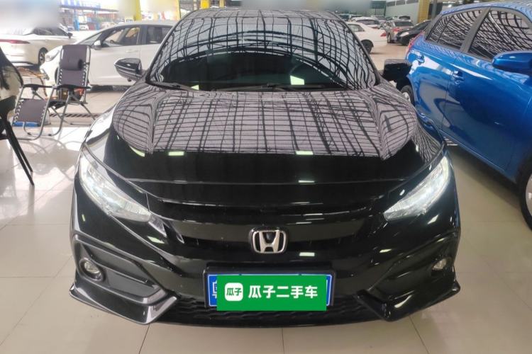 Used Honda Civic 2021 HATCHBACK 220TURBO CVT Trendy Cool Edition
