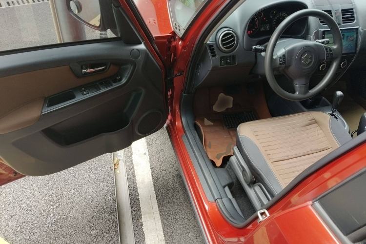 Used Suzuki SX4 2013 1.6L Automatic CoolRide Model