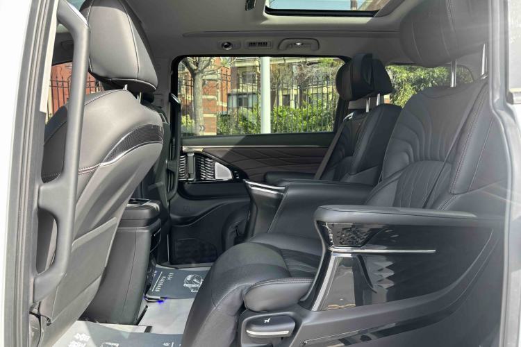 Used GAC Trumpchi M8 2024 Master Series 400T Ultimate Edition Interior 2