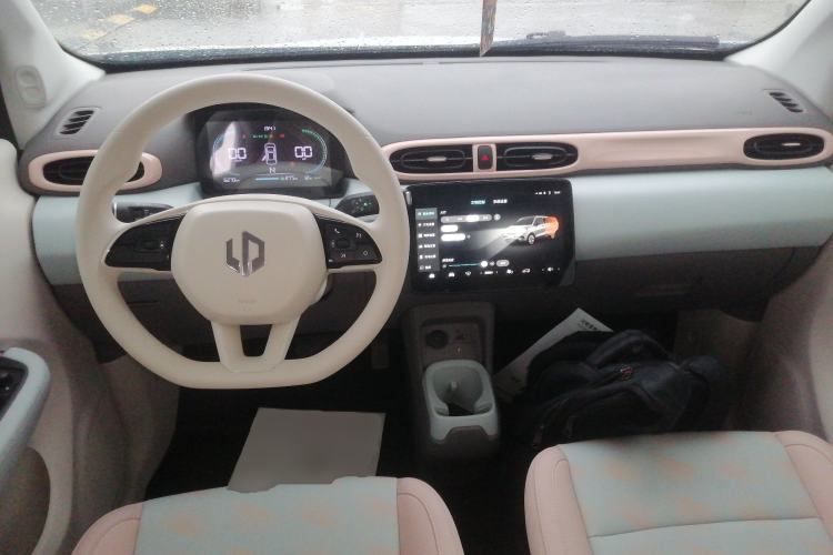 Used Leapmotor T03 2025 310 Comfort Edition Center Console