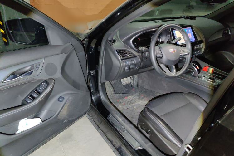 Used Cadillac CT5 2021 28T Tech Edition Driver Seat