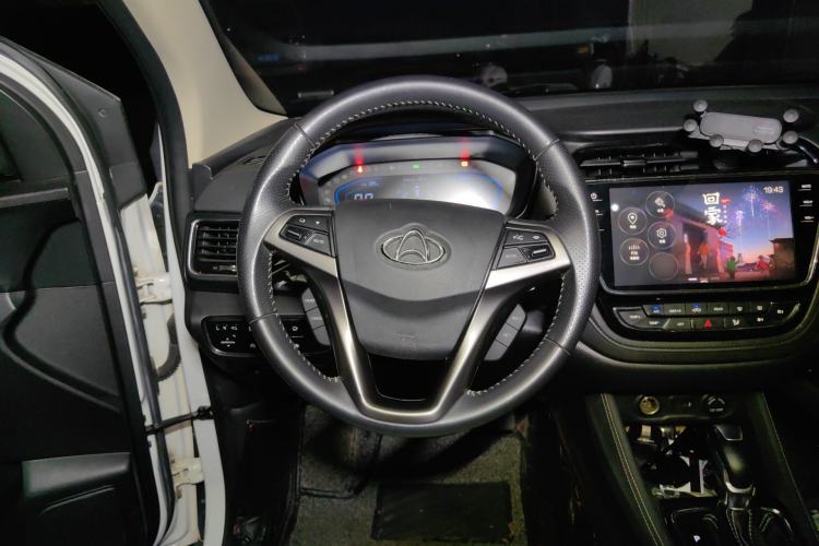 Used CHANGAN OSHAN A800 2017 1.5T Automatic ZhiZun Model Steering Wheel