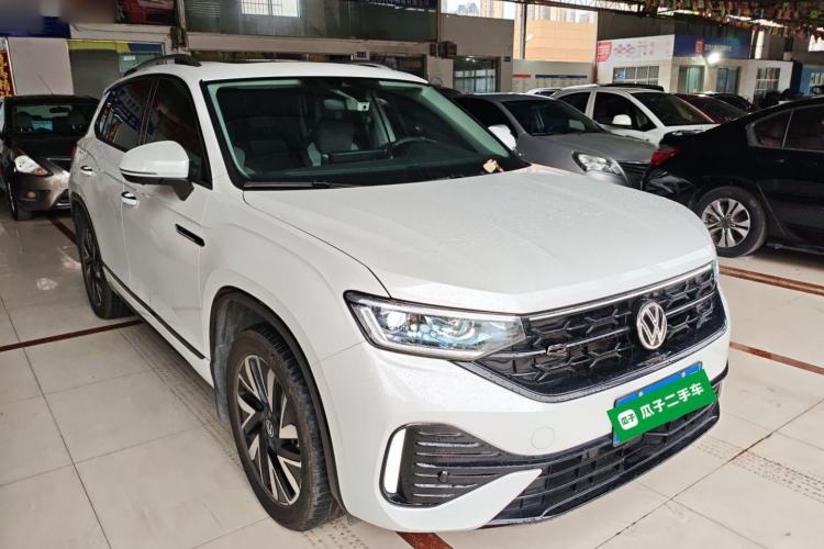 Used Volkswagen Tayron 2023 330TSI Two-Wheel-Drive R-Line High-Energy Version Front Right 45 Deg