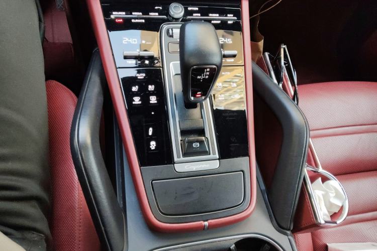 Used Porsche Cayenne 2023 Cayenne 3.0T Platinum Edition
