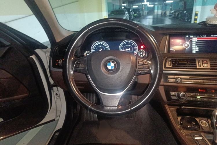 Used BMW 5 Series 2014 525Li Luxury Design Package
