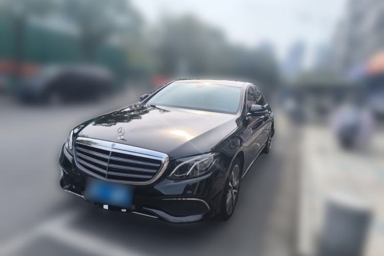Used Mercedes-Benz E-Class 2019 E 260 L
